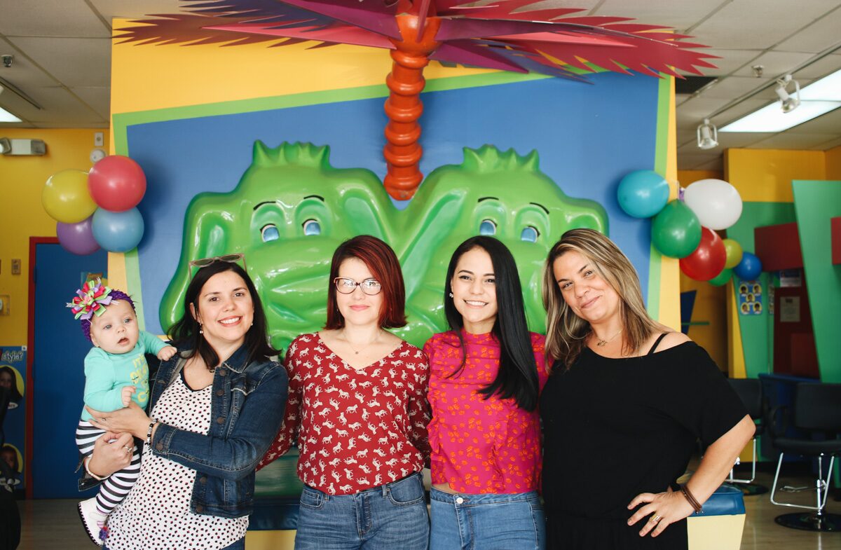 Miami Mom Bloggers go to Cartoon Cuts