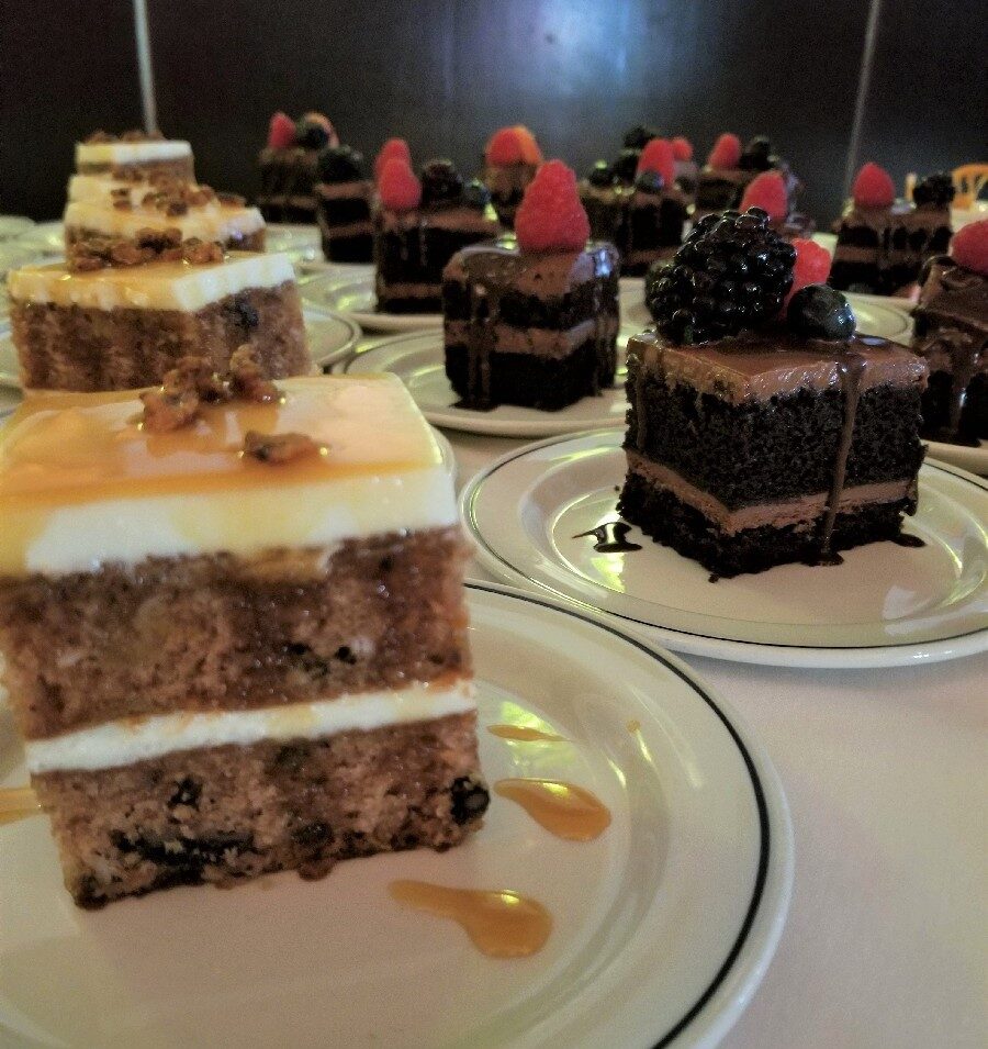 Yummy desserts from Trulucks Restaurant for the Ft Lauderdale Bloggers meetup
