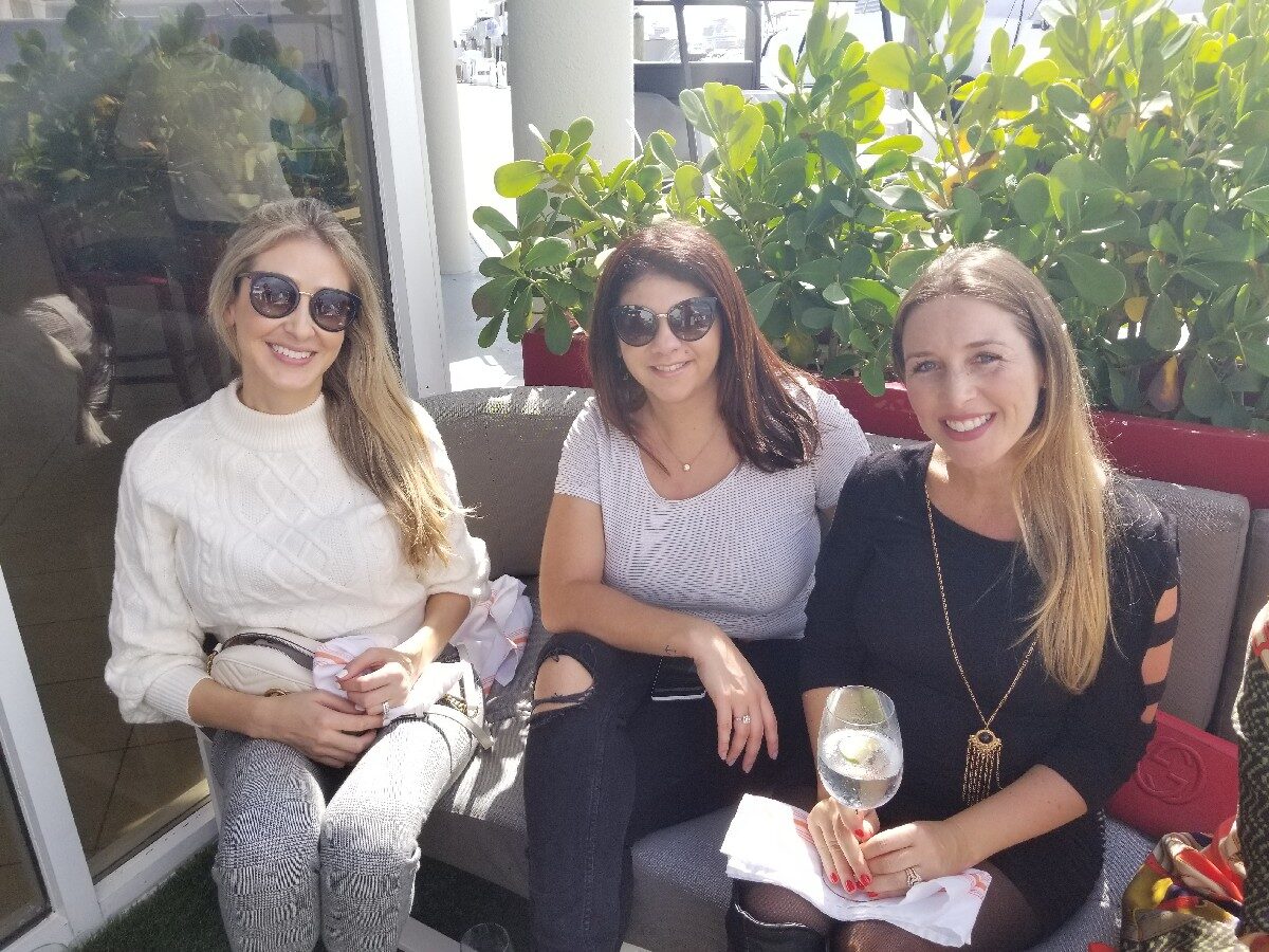 Ft Lauderdale Bloggers met to talk about travel blogging and working with hotels.